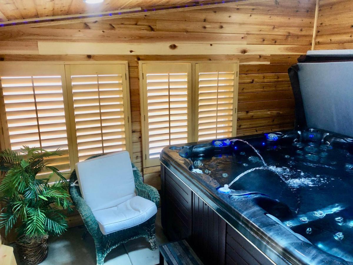 Blue Bear Den 3Br 2Ba Dtc Private Apt Hot Tub المظهر الخارجي الصورة